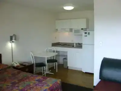Intown Suites Extended Stay San Antonio Tx- Perrin Beitel Road - 11