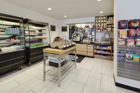 DoubleTree by Hilton - 42