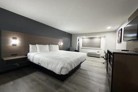 Microtel Inn & Suites by Wyndham Ft. Worth North/At Fossil - 21