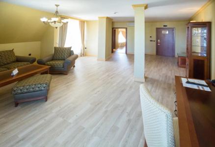 Romance & Family Suites - 32
