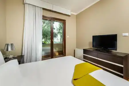 The Residence - 157