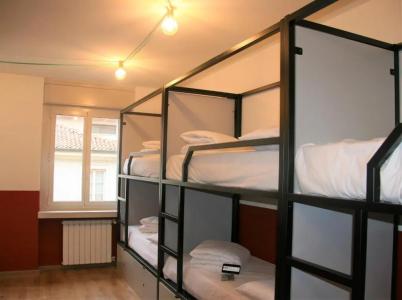 lo Hostel - 15
