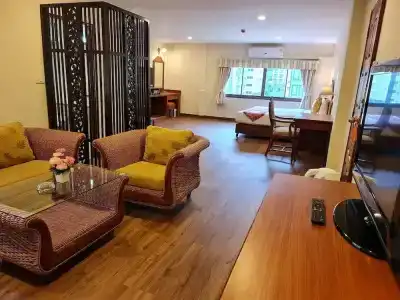 Sabai Inn - 56