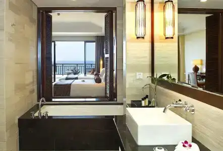 Crowne Plaza Danang - 64
