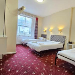 Hyde Park Court - 37