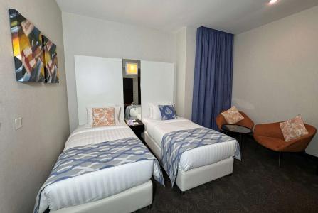 Ramada Encore by Wyndham - 4