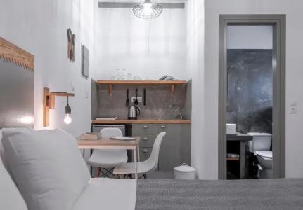White and Grey - 167