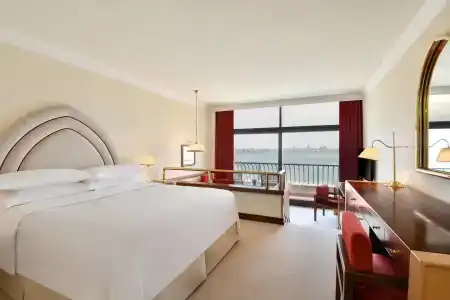 Sheraton Grand Resort & Convention - 12