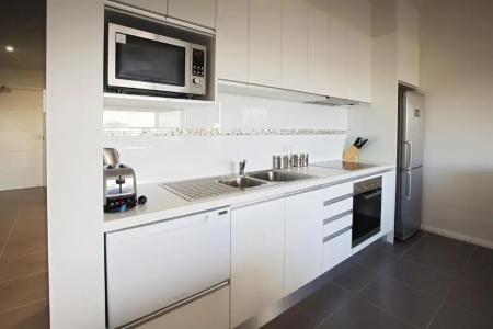 Charlestown Executive - 30