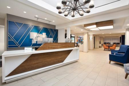 Holiday Inn Express & Suites-North, An Ihg - 28