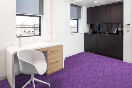 Yotel Edinburgh - 61