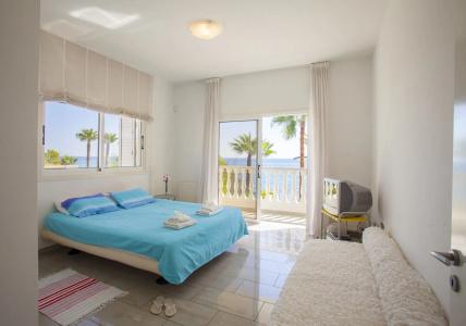 Meneou Beachfront Villa Sunset - 0