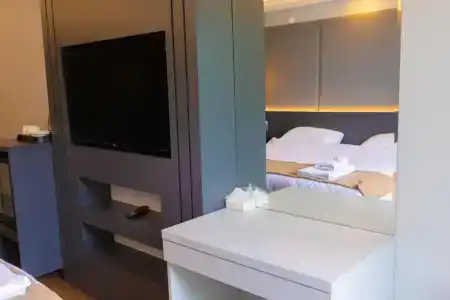 Santana Otel - 220