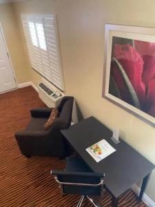 Convention Center Inn & Suites - 25