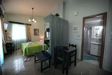 Irida Beach Suites - 25