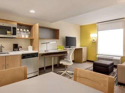 Home2 Suites By Hilton - 90