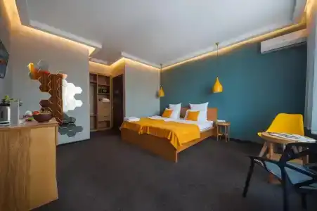 Beehive - 18