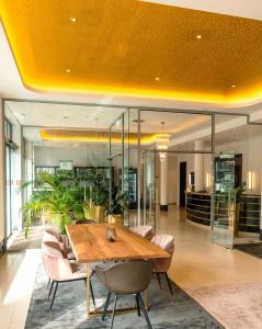 Gold Palais - 10