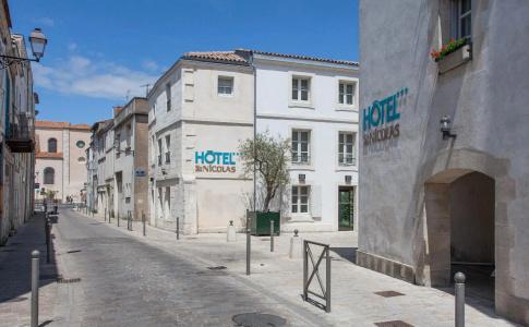 Hôtel Saint Nicolas - 53