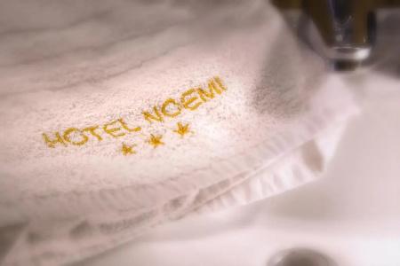 Noemi - 36