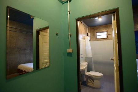 Seabox Khaolak Hostel - 19