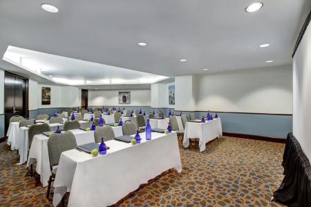 The Emily Morgan - a Doubletree By Hilton - 48