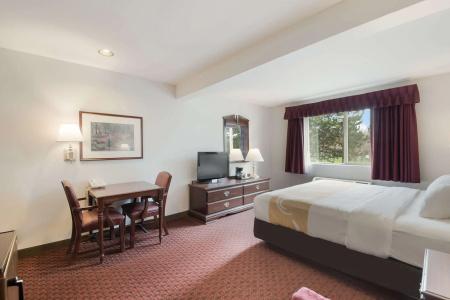 Quality Inn Grand Suites Bellingham - 60