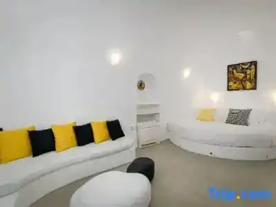 Trieris Villa & Suites - 70