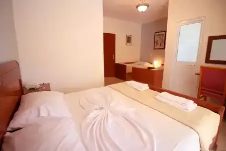 Olympia - 133
