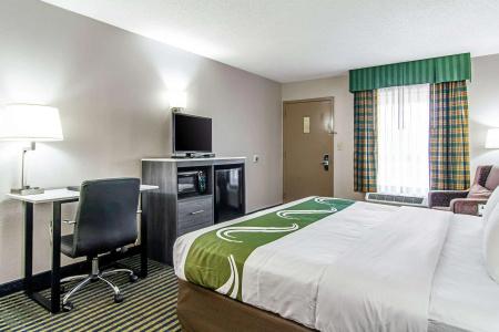 Quality Inn Savannah I-95 - 5