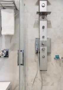 Bio Suites - 51