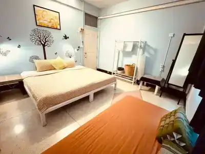 Baan Nampetch Hostel - 43