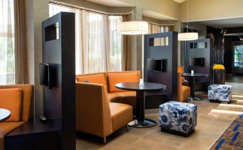 Courtyard by Marriott Denver Central Park - 3