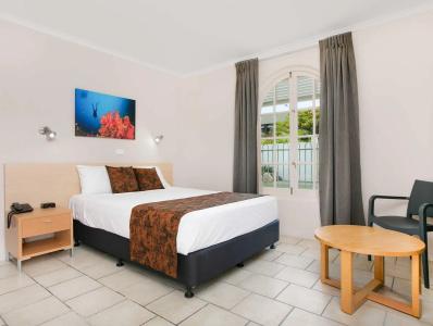Comfort Inn City - 45