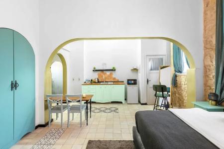 Helios Boutique Suites by La Finca - 40