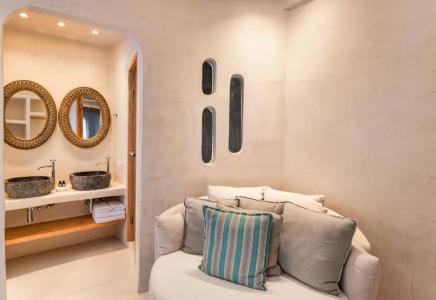 Athina Luxury Suites - 80
