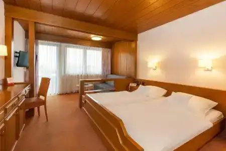 Landgasthof Hirsch - 86