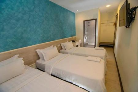 Pantai Inn - 51