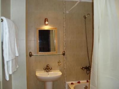 Guest House Mountain Romance & Free Sauna and Steam Bath - 15