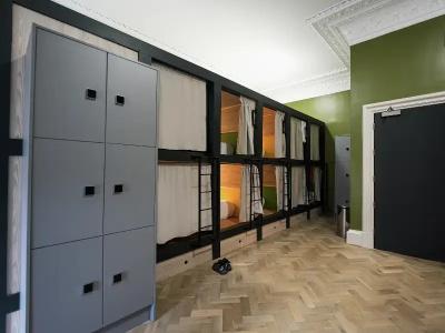 West End - 131
