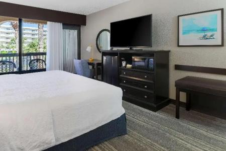 Hampton Inn - 89