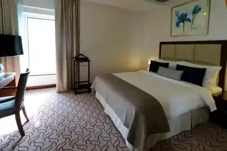 Samaya Deira - 42
