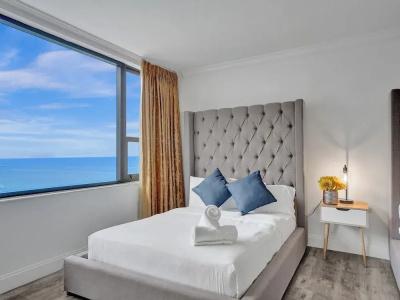 The Alexander All Suites - 669
