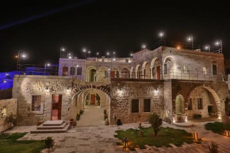 Acropolis Cave Suite - 1