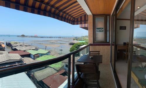 Seaview Sriracha - 117