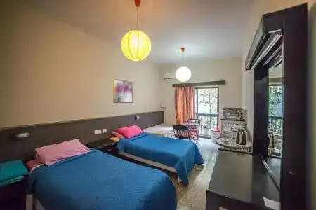 Myriama - 29
