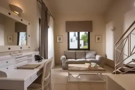 Creta Blue Boutique - 83