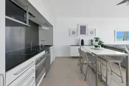 Ultiqa Air On Broadbeach - 195
