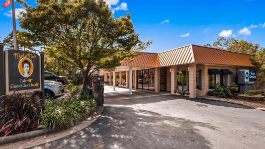 Best Western Inn of the Ozarks - 25
