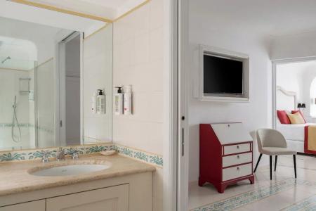 Eden Roc Suites - 388
